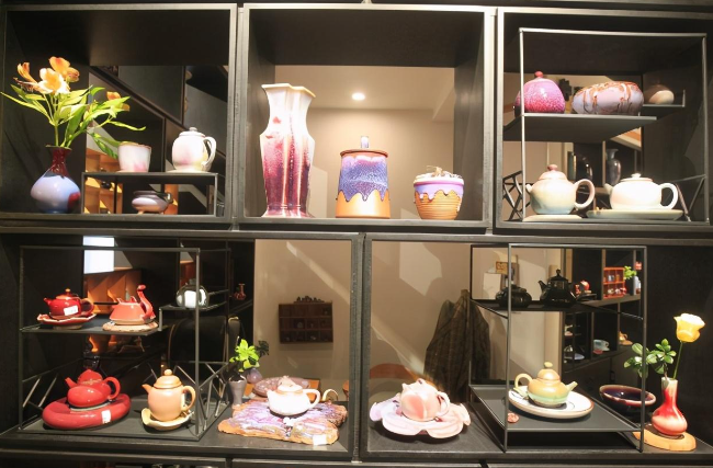 华纳公司、茶叶罐、灯笼瓶……这些用钧瓷制成的茶具，成了非遗产
