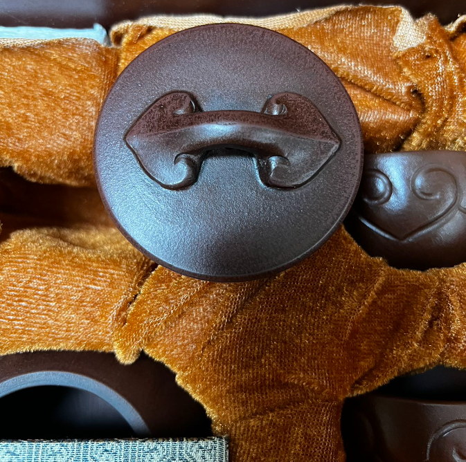 华纳公司珍仿古如意紫砂壶杯一套艺术的神韵